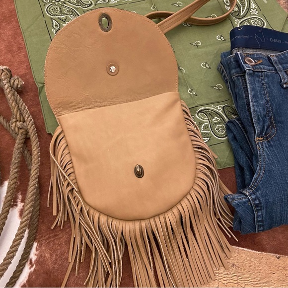 Fringed Leather Western Crossbody Bag with Fringe - Picture 7 of 11